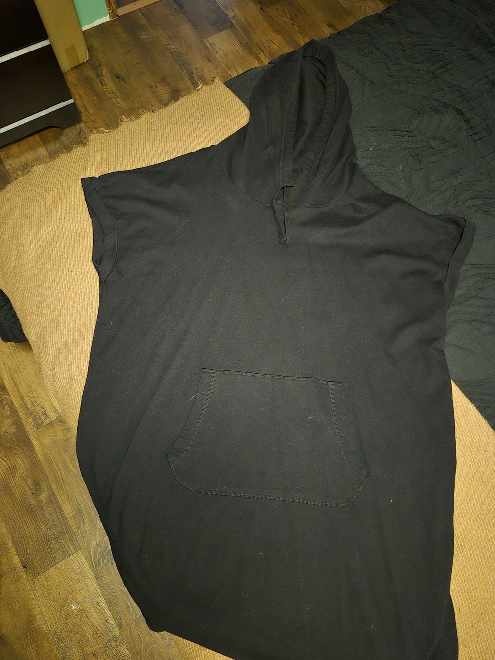 Xersion Black Hooded Short-Sleeve Pullover with Front Pocket